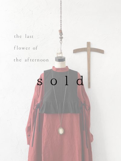 画像1: the last flower of the afternoon／薄氷の汀 vest・黒