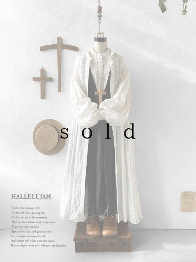 画像1: 【30%OFF SALE】HALLELUJAH／Chemise a la Reine Robe 王女のローブ・off white