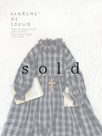 MARCHE' DE SOEUR／ラッフル襟のワンピース・ネイビーチェック