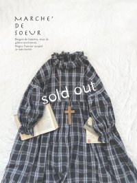 MARCHE' DE SOEUR／ラッフル襟のワンピース・ネイビーチェック