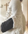 画像12: nepal hand knit/ニットポンチョ・グレー【フランスアンティーク・エパングル付】 (12)