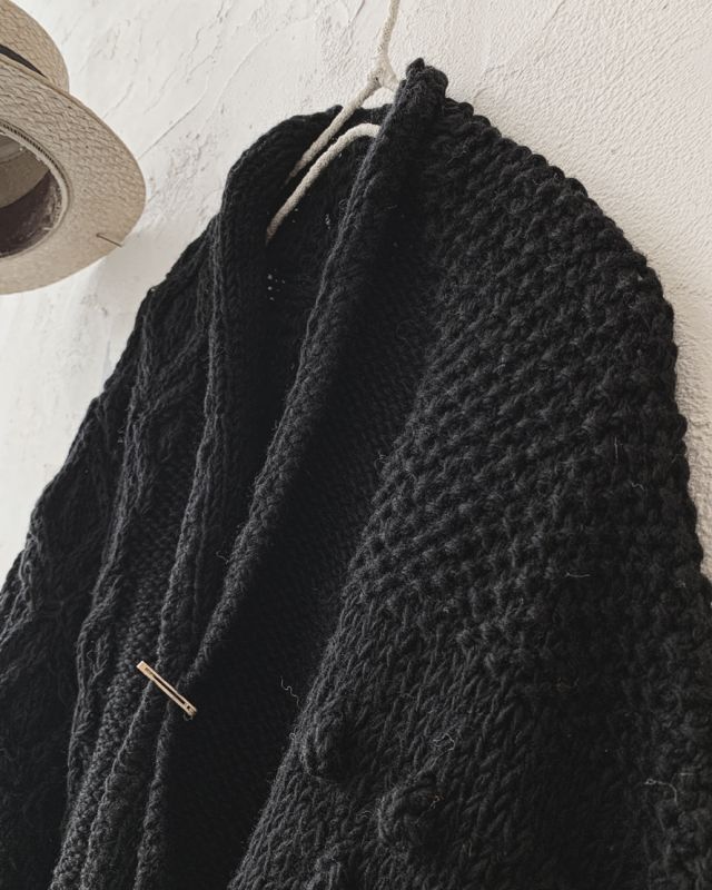 nepal hand knit/ニットポンチョ・ブラック【フランスアンティーク